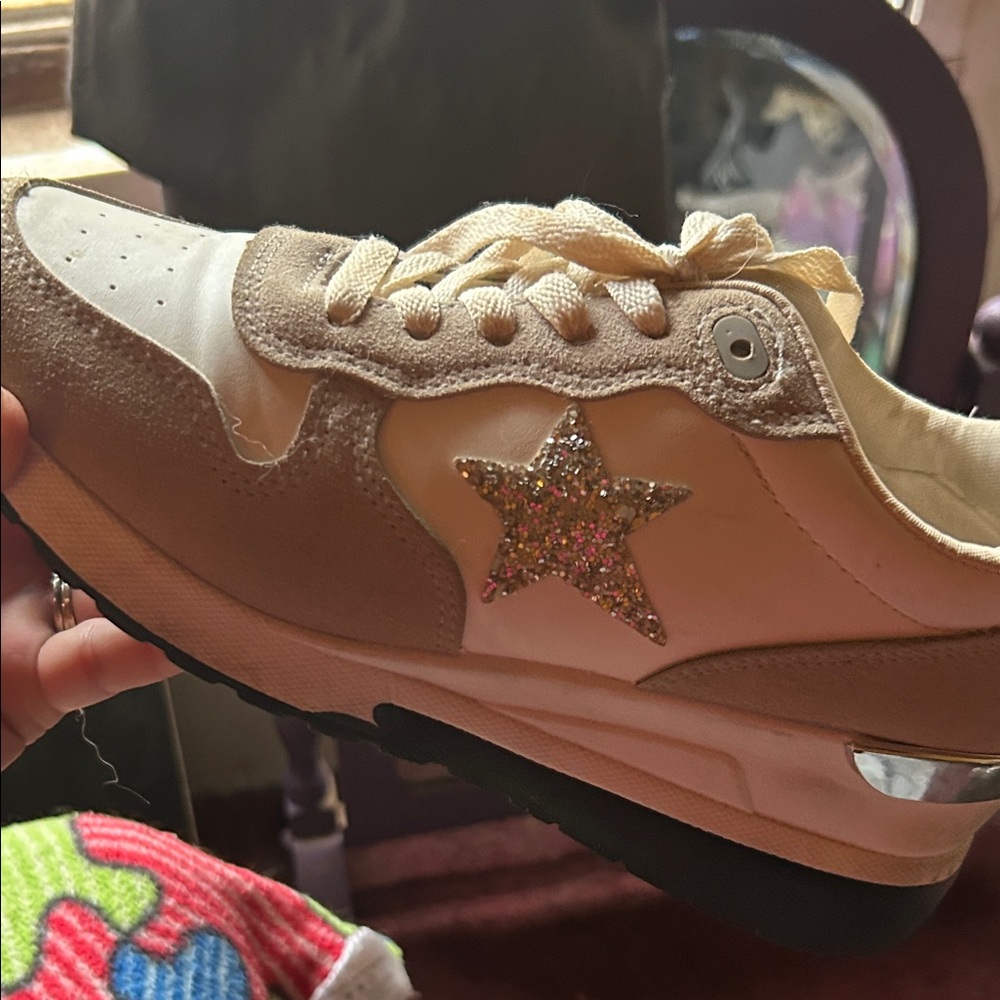 Lady’s Glitter Star Sneakers - Cream and Tan